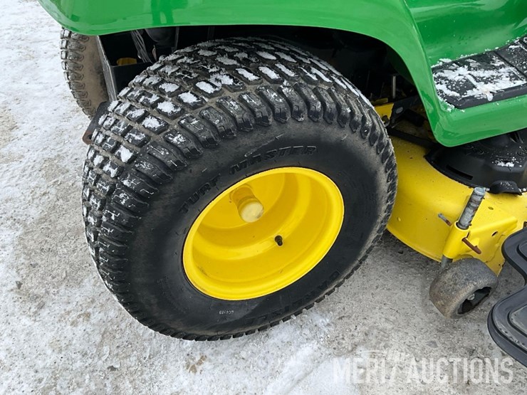 2019-john-deere-x380-image-14