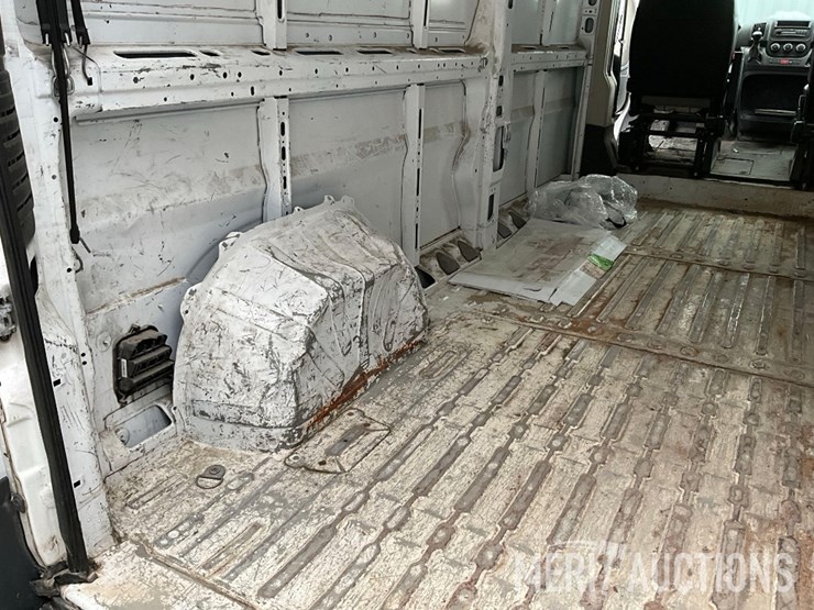 2017-ram-promaster-2500-image-28