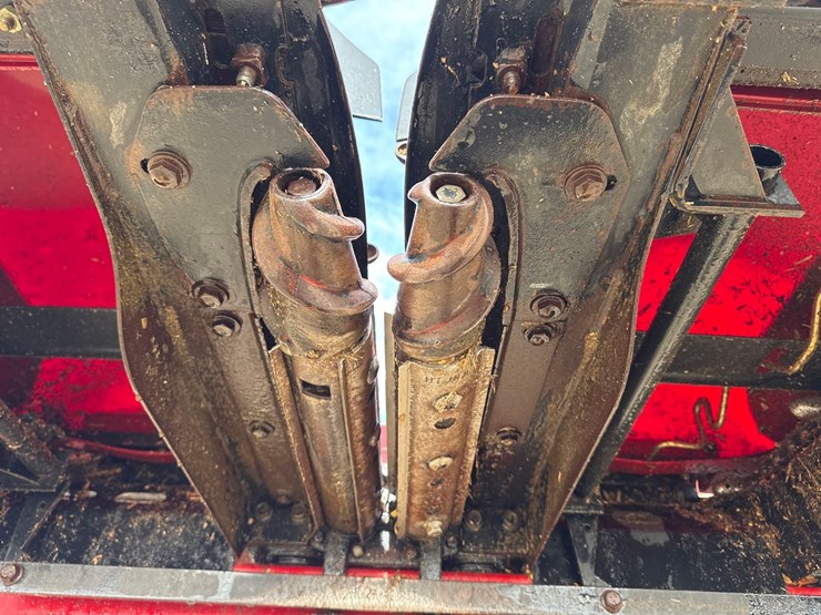 case-ih-2208-image-34