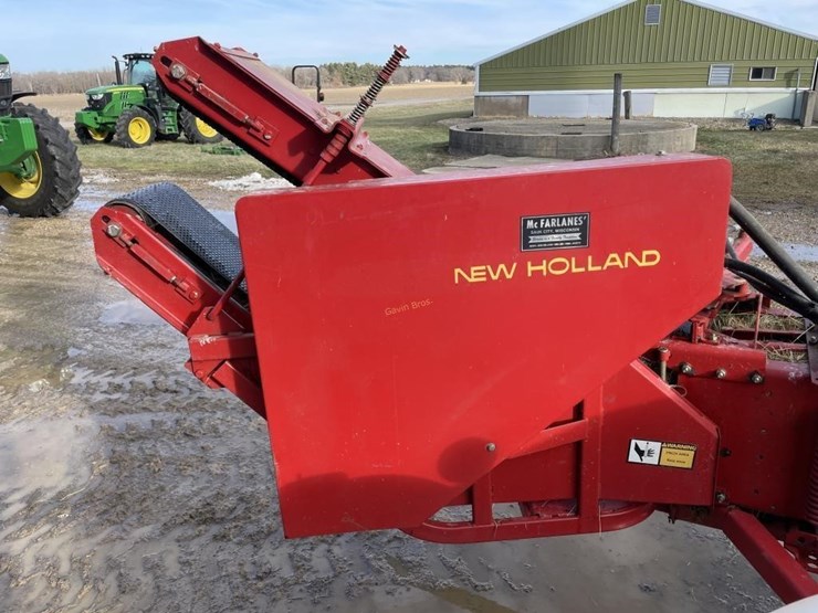 new-holland-565-image-11