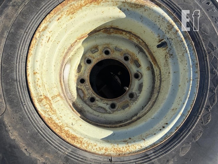 pallet-of-tires-image-5