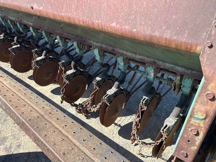 john-deere-8300-image-5