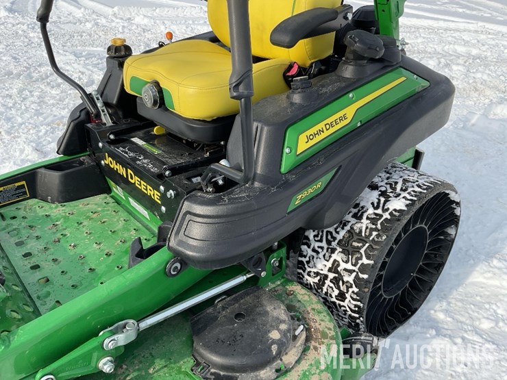 2022-john-deere-z930r-image-8