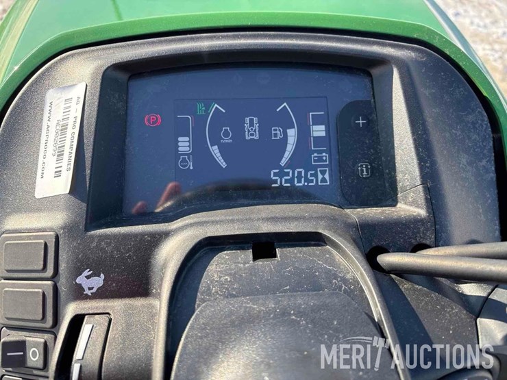 2022-john-deere-x730-image-21