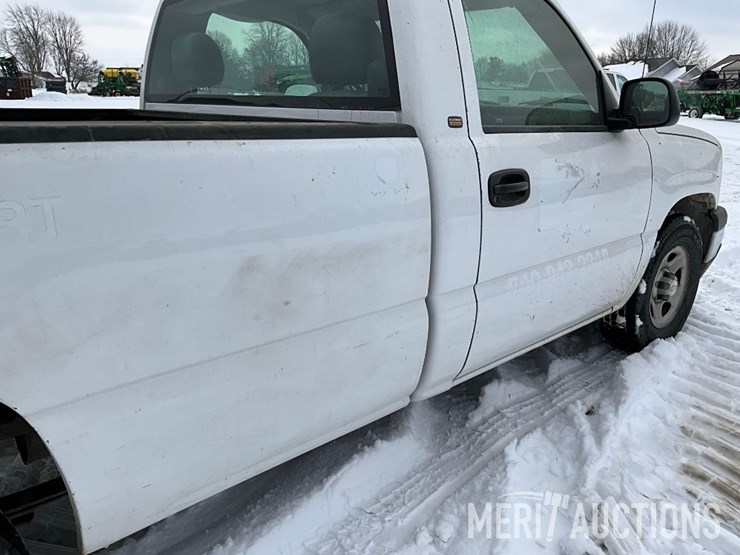 2004-chevrolet-1500-image-15