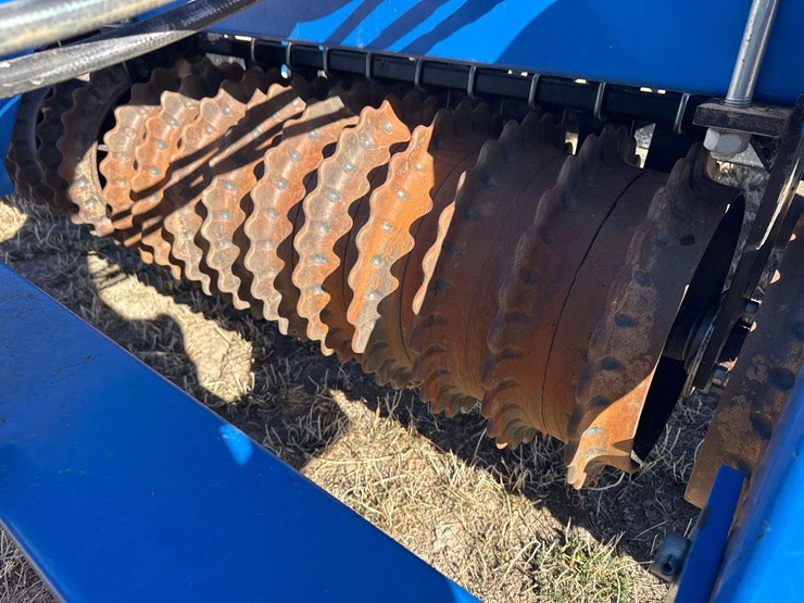 landoll-3230-cultimulcher-image-16