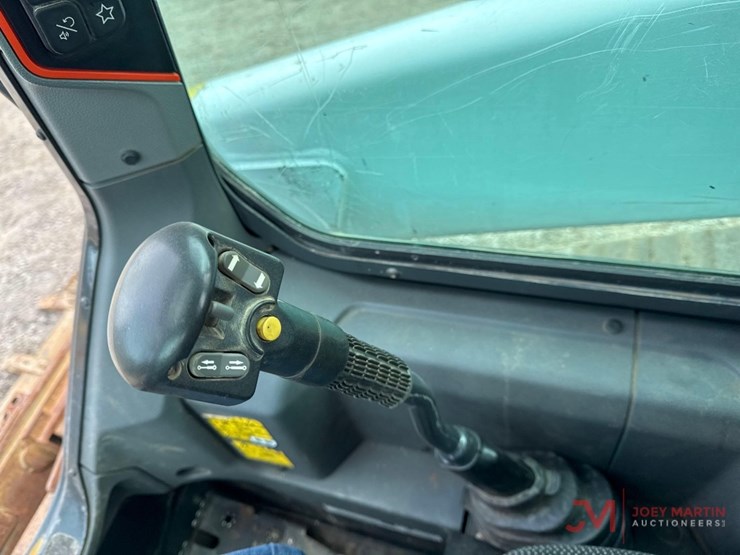 2021-bobcat-t66-image-17