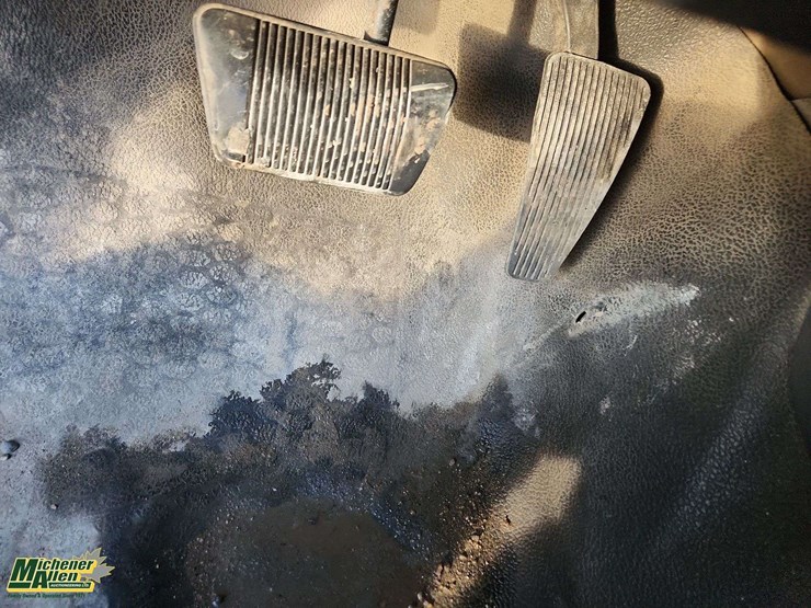 2012-dodge-3500-image-14