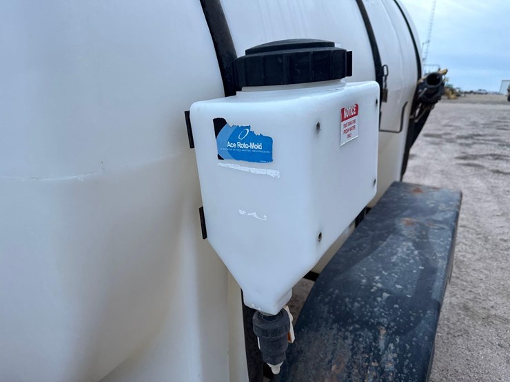 ace-1000-gallon-nurse-trailer-image-8