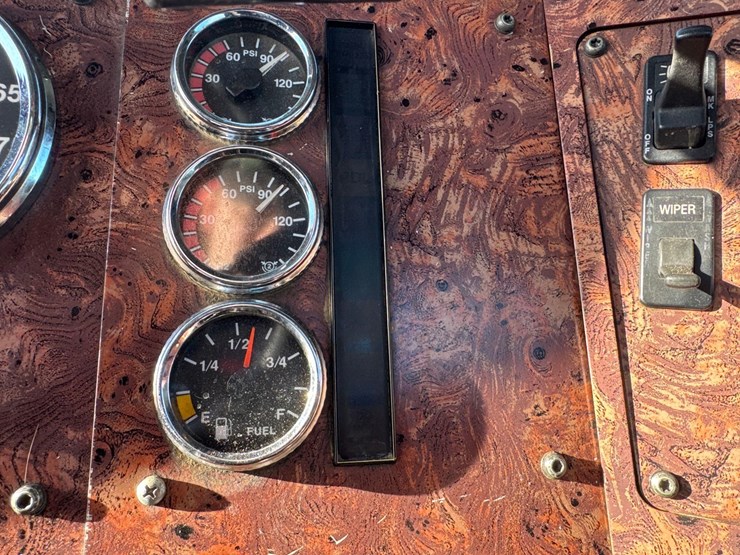 1999-international-60-image-22