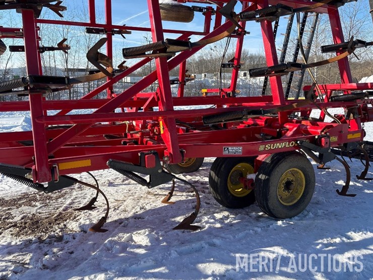 2012-sunflower-5035-28-image-17