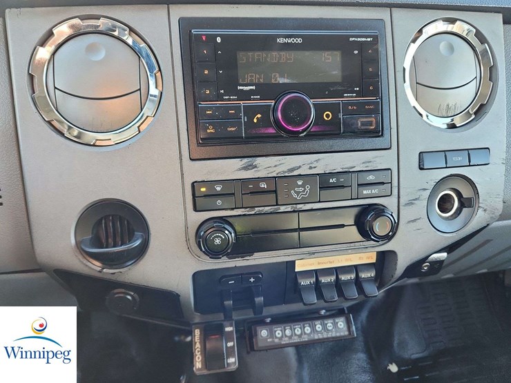 2016-ford-f550-image-32