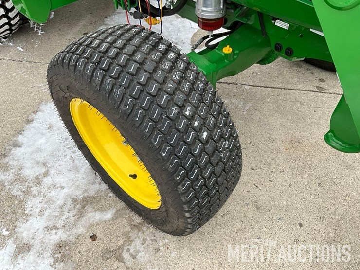 2024-john-deere-4066r-image-25