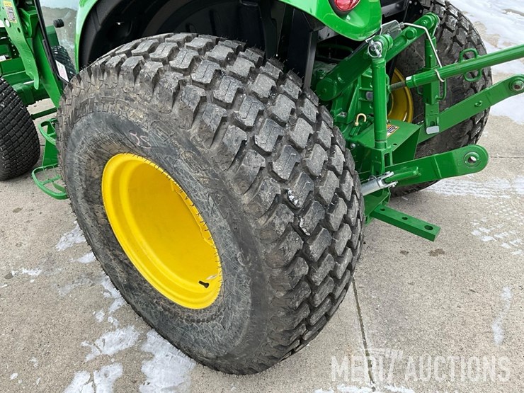 2024-john-deere-4066r-image-27