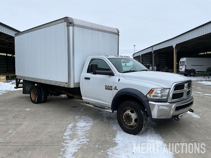 2016-dodge-5500-box-truck-image-7