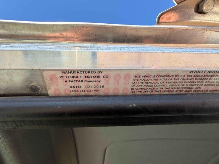 2019-peterbilt-348-image-13