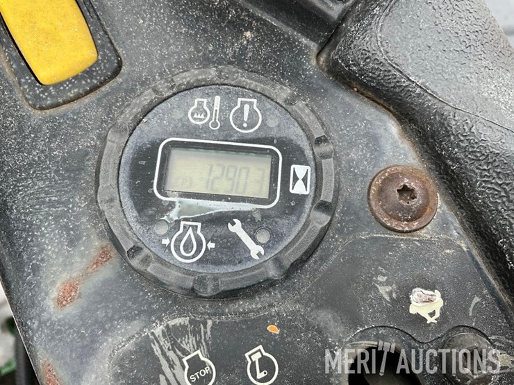 2021-john-deere-z960m-image-19