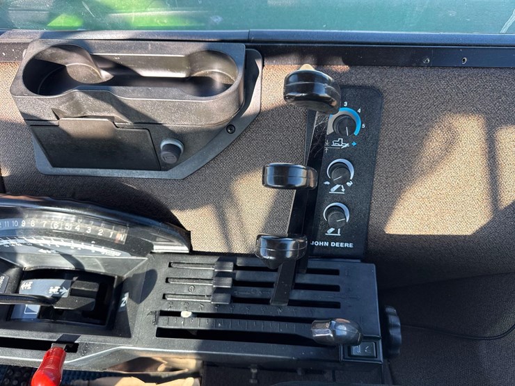 1991-john-deere-4560-image-70