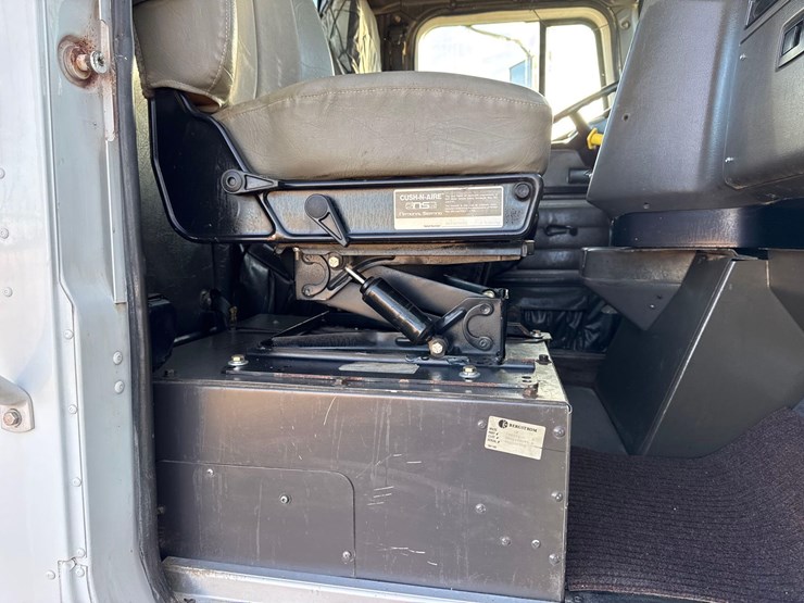 1999-international-60-image-77