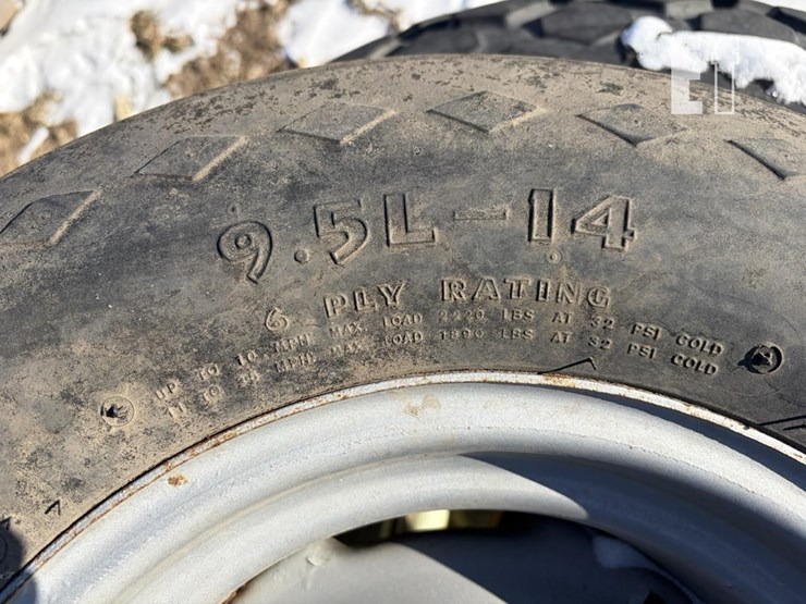 pallet-of-tires-image-3