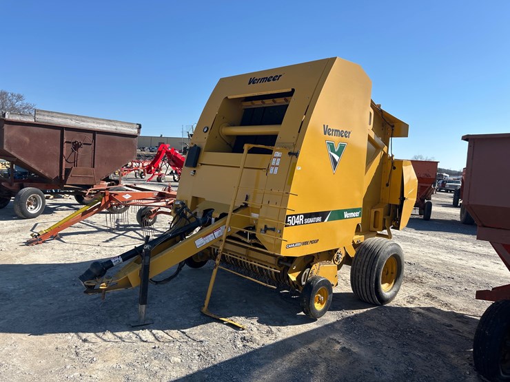 vermeer-504r-signature-image-1