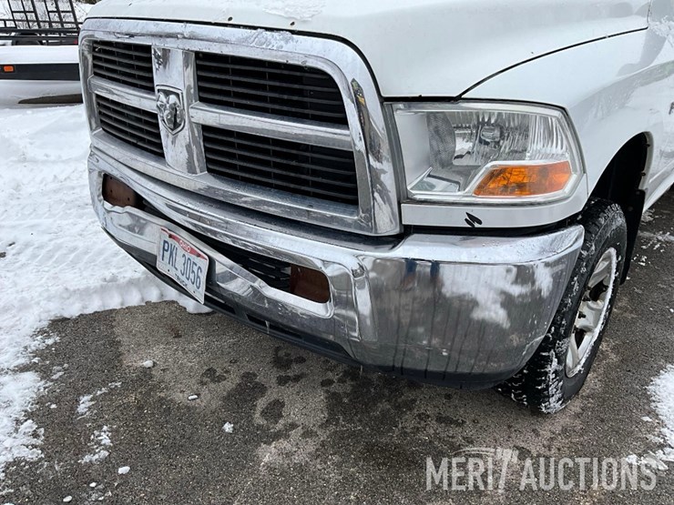 2011-dodge-2500-image-8