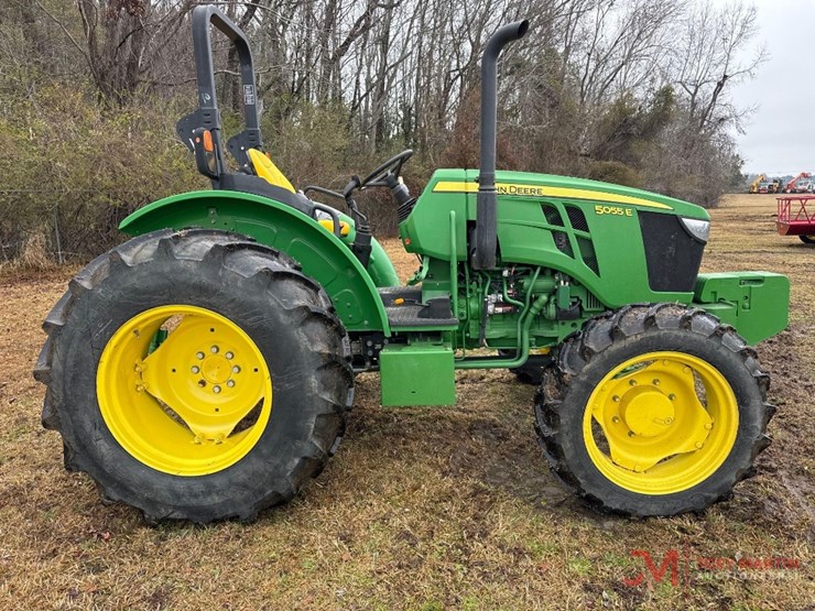 john-deere-5055e-image-3