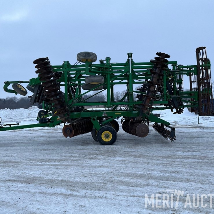 2013 JOHN DEERE 2623VT