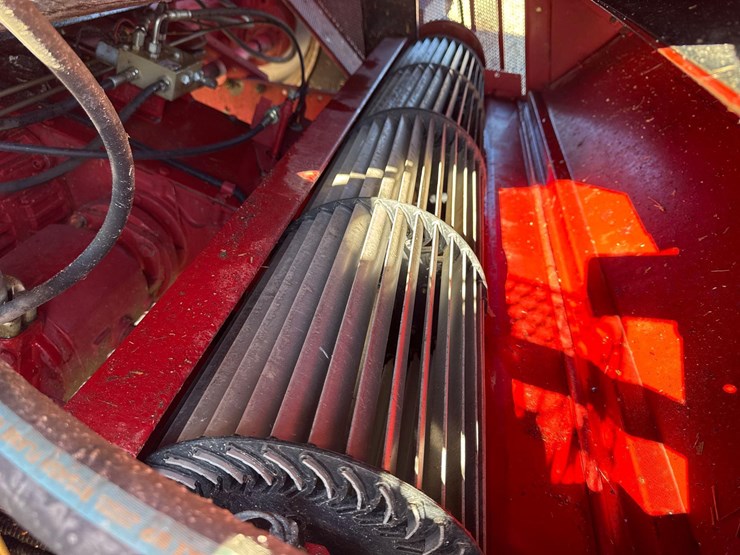 2009-case-ih-2577-image-67