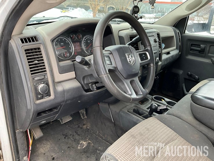 2011-dodge-2500-image-35