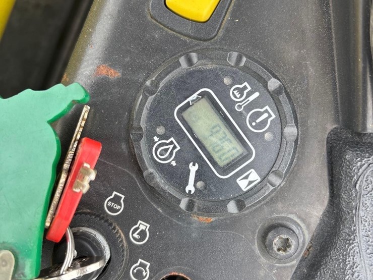 2014-john-deere-z930m-image-25