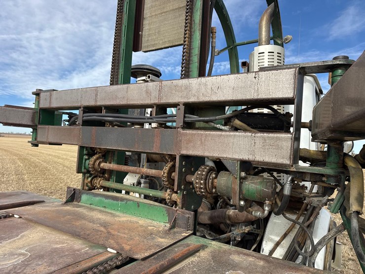 1986-white-140-image-67