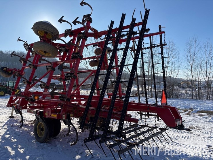 2012-sunflower-5035-28-image-5