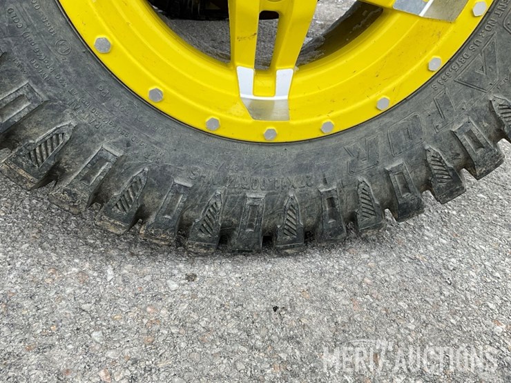 2024-john-deere-gator-image-16