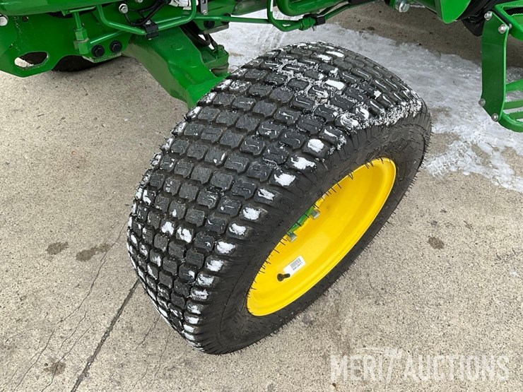 2024-john-deere-4066r-image-24