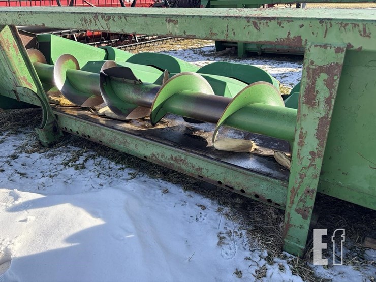 john-deere-444-image-5