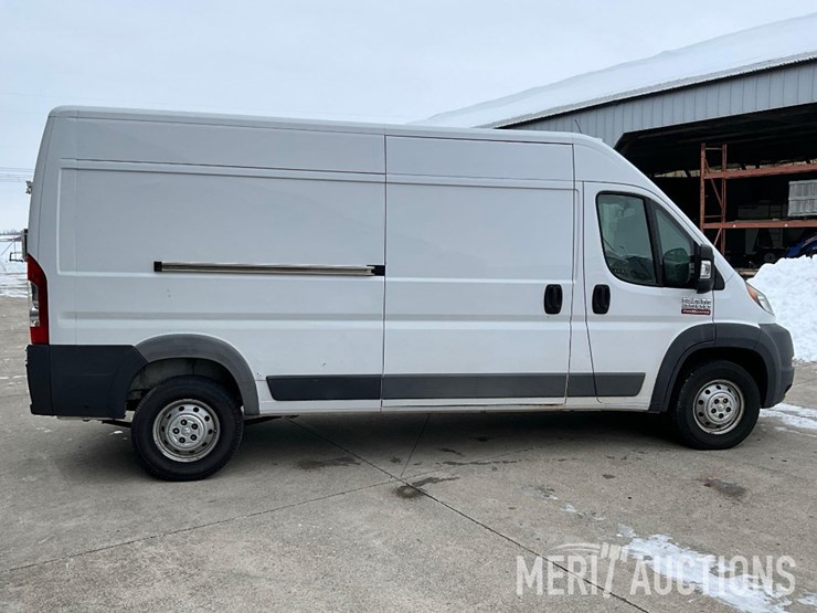 2017-ram-promaster-2500-image-6
