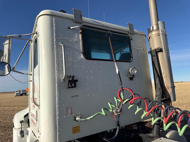 1998-international-9100-image-53