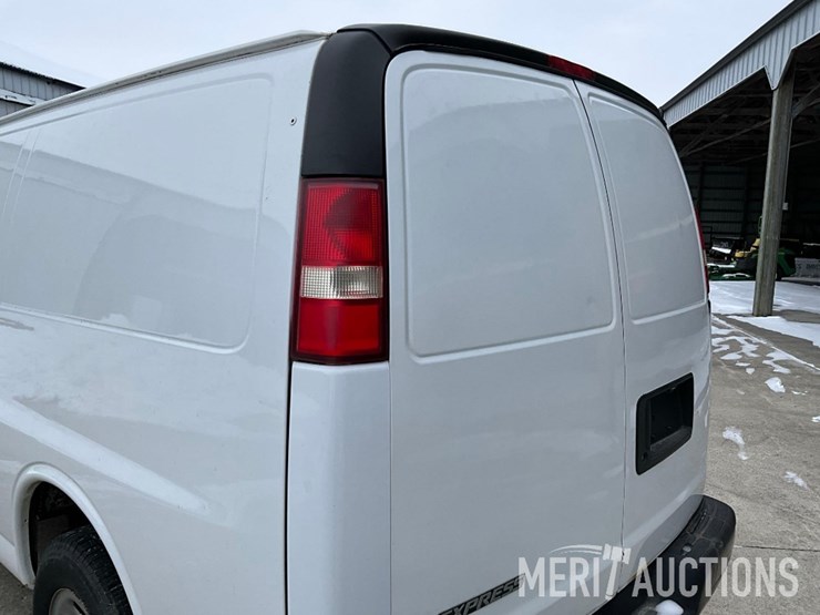 2009-chevrolet-1500-image-13