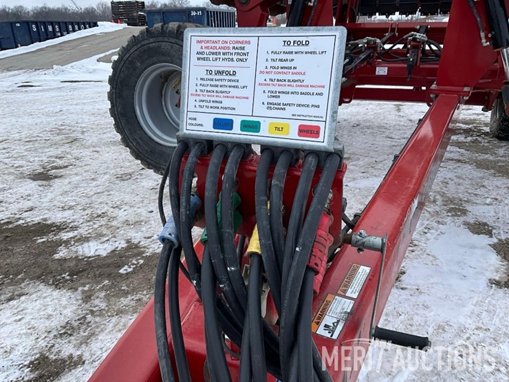 2020-case-ih-475-image-9