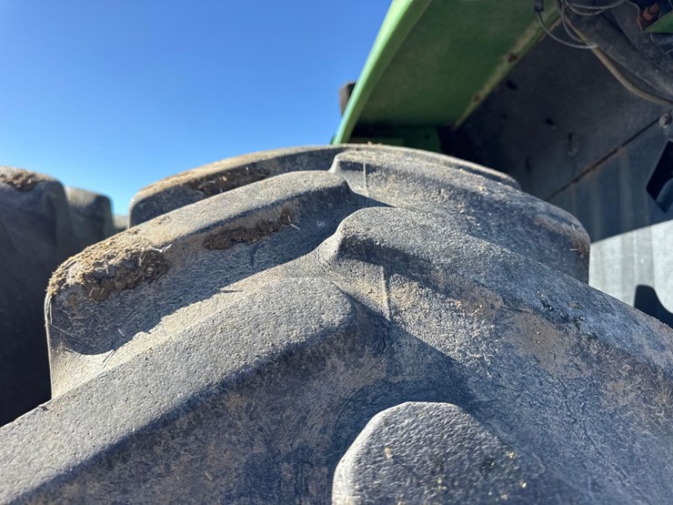 1991-john-deere-4560-image-15