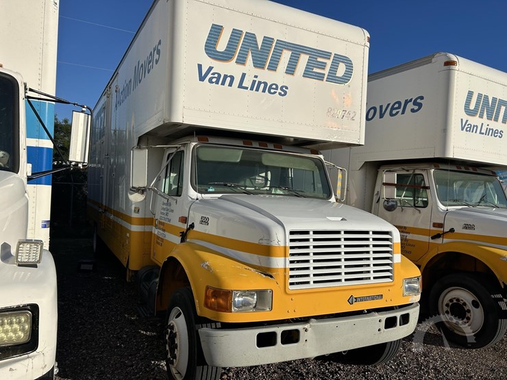 2001-international-4700-image-3