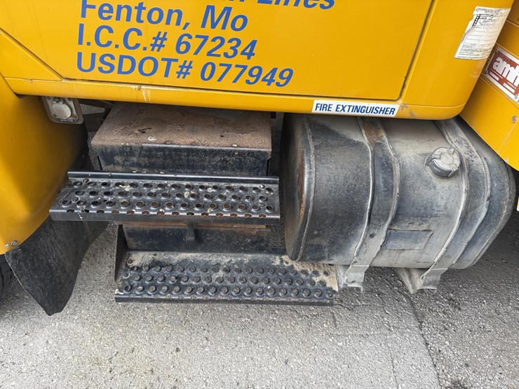 2000-international-4700-image-6