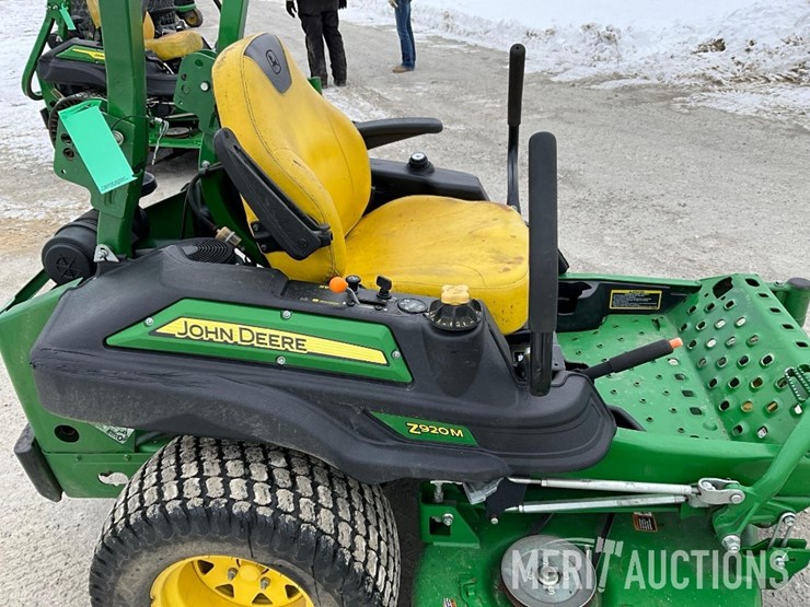 2022-john-deere-z920m-image-23