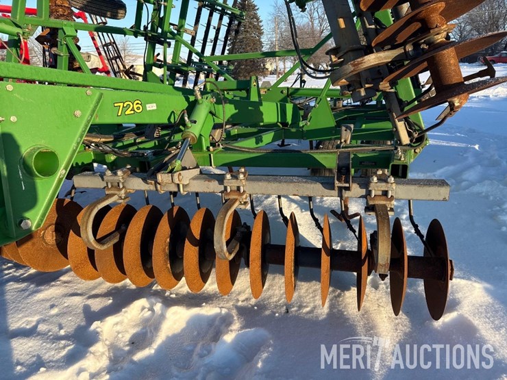 2005-john-deere-726-image-10