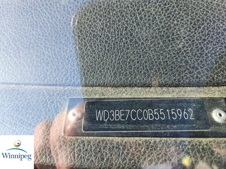 2011-mercedes-benz-sprinter-cargo-van-image-34