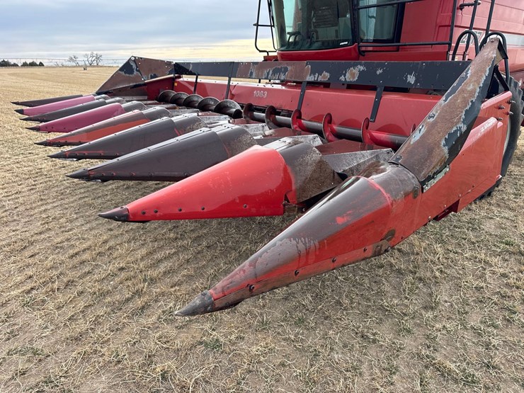 case-ih-1083-image-1