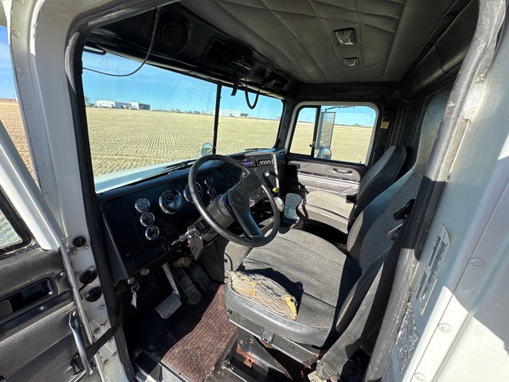 1998-international-9100-image-12