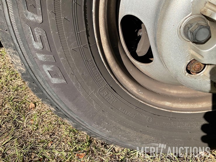 2006-chevrolet-3500-image-29