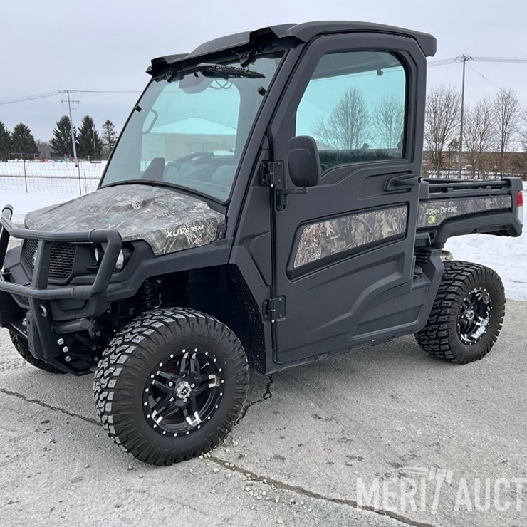 2024 JOHN DEERE GATOR